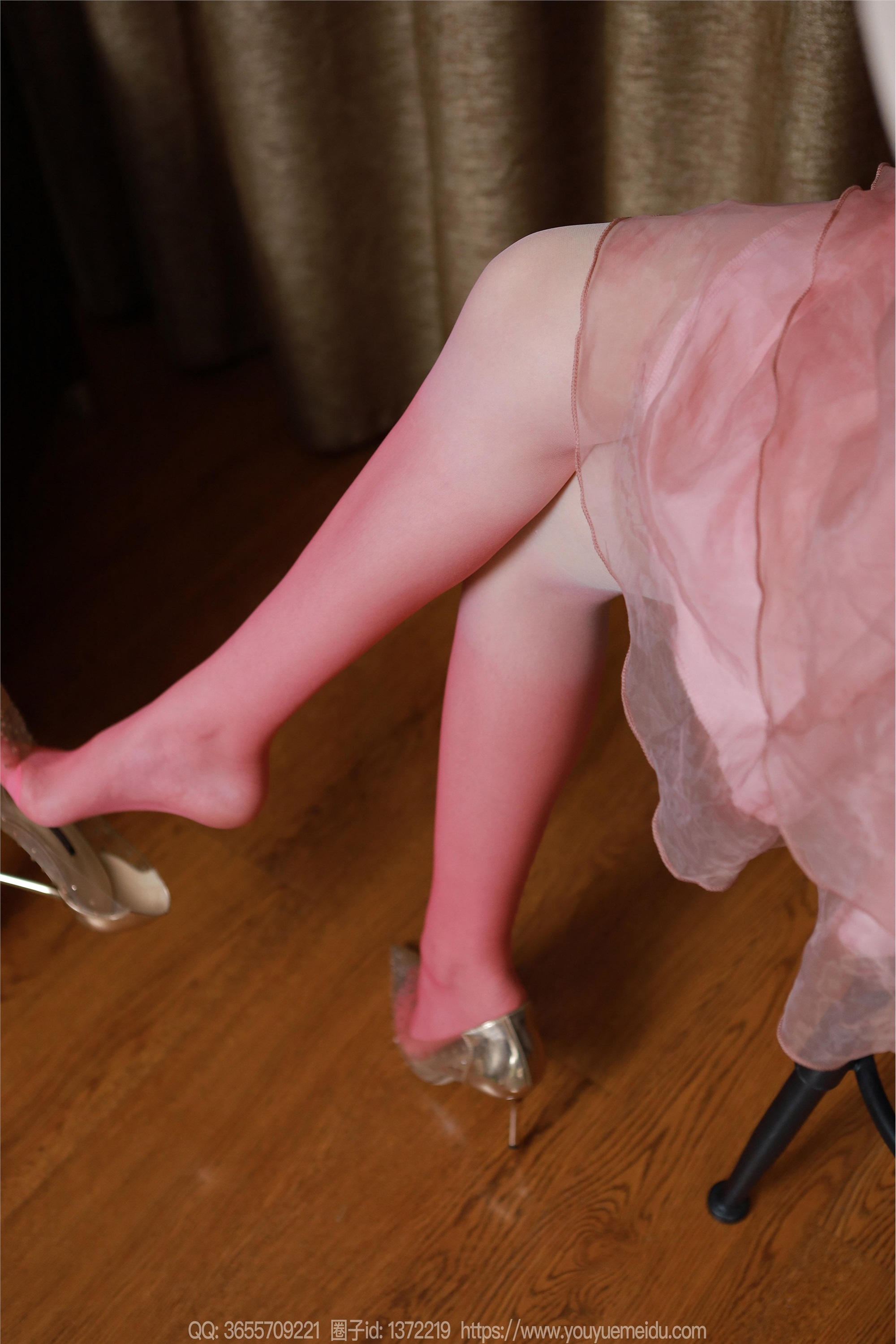 IESS异思趣向  2024.08.08 丝享家 1815 团团《粉白渐变（下）》